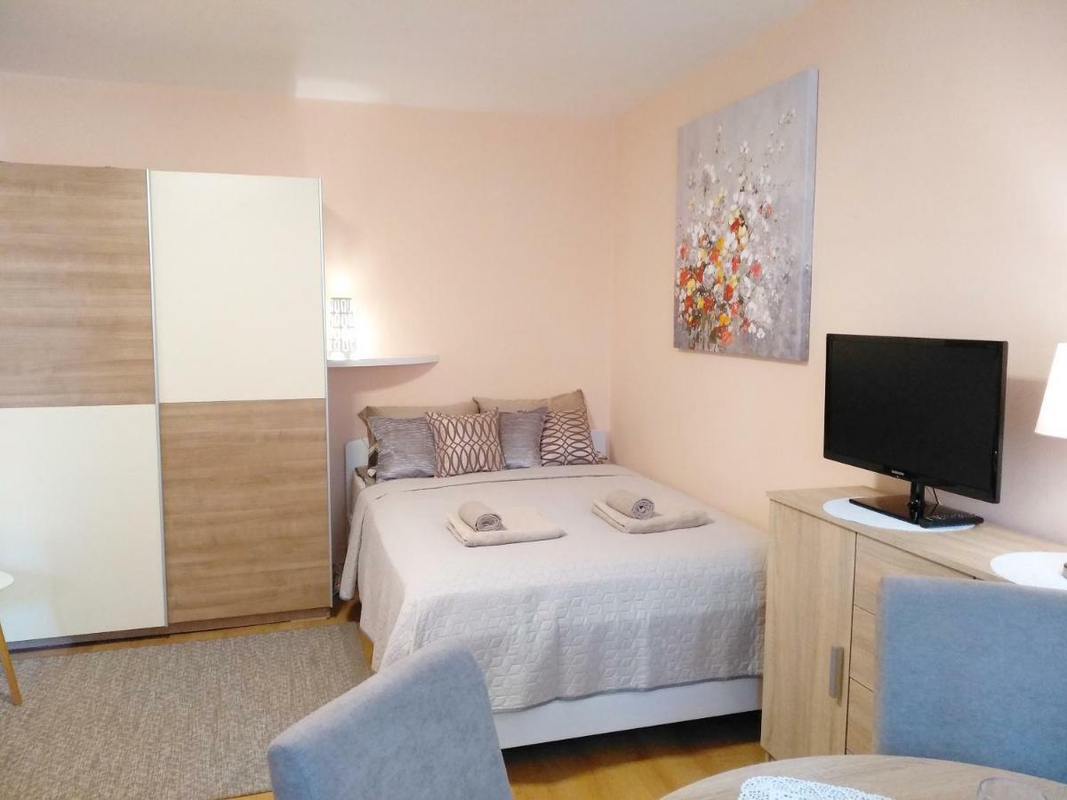 Sunray Studio Apartment Загреб Экстерьер фото